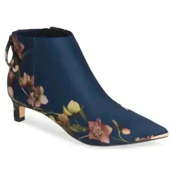 Ted Baker Amaedip Navy Arboretem booties ortholite - Picture 1 of 9